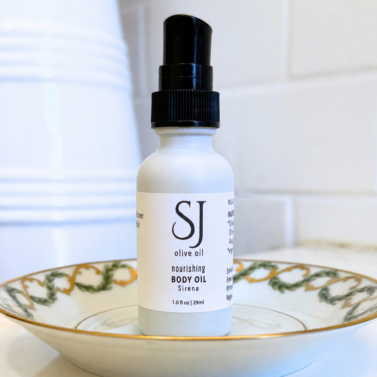 NEW -  SERENA RELAXING BODY OIL, 1 oz